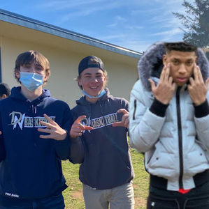 Meet your Posher, Leon